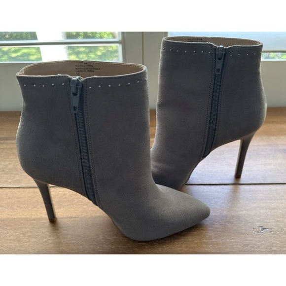 NWOT NEIMAN MARCUS Microsuede Booties Gray | 7 - Picture 3 of 9